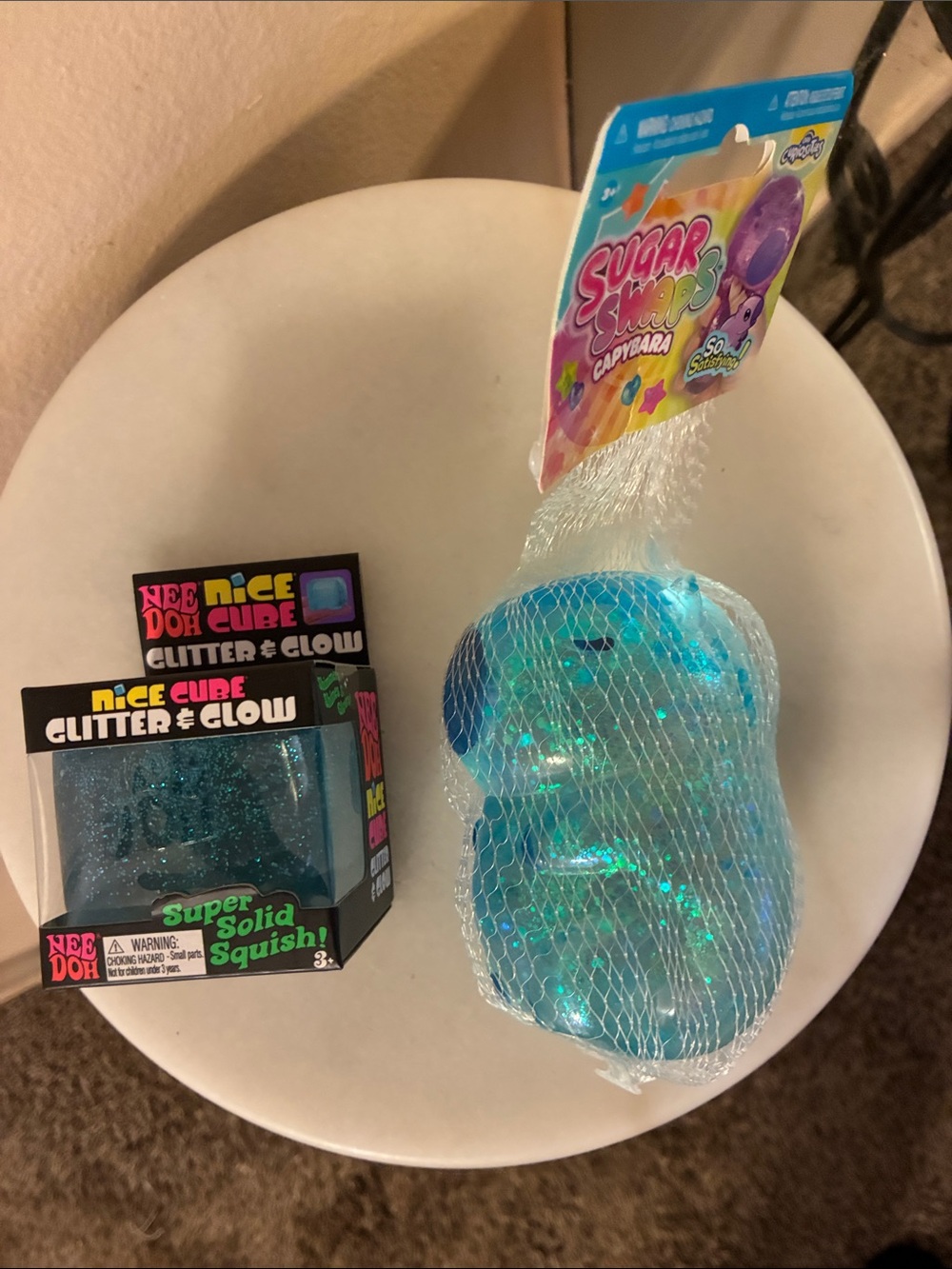 Sugar Slimes Capybara Blue Iridescent Squishy + Nice Doh Glitter Cube